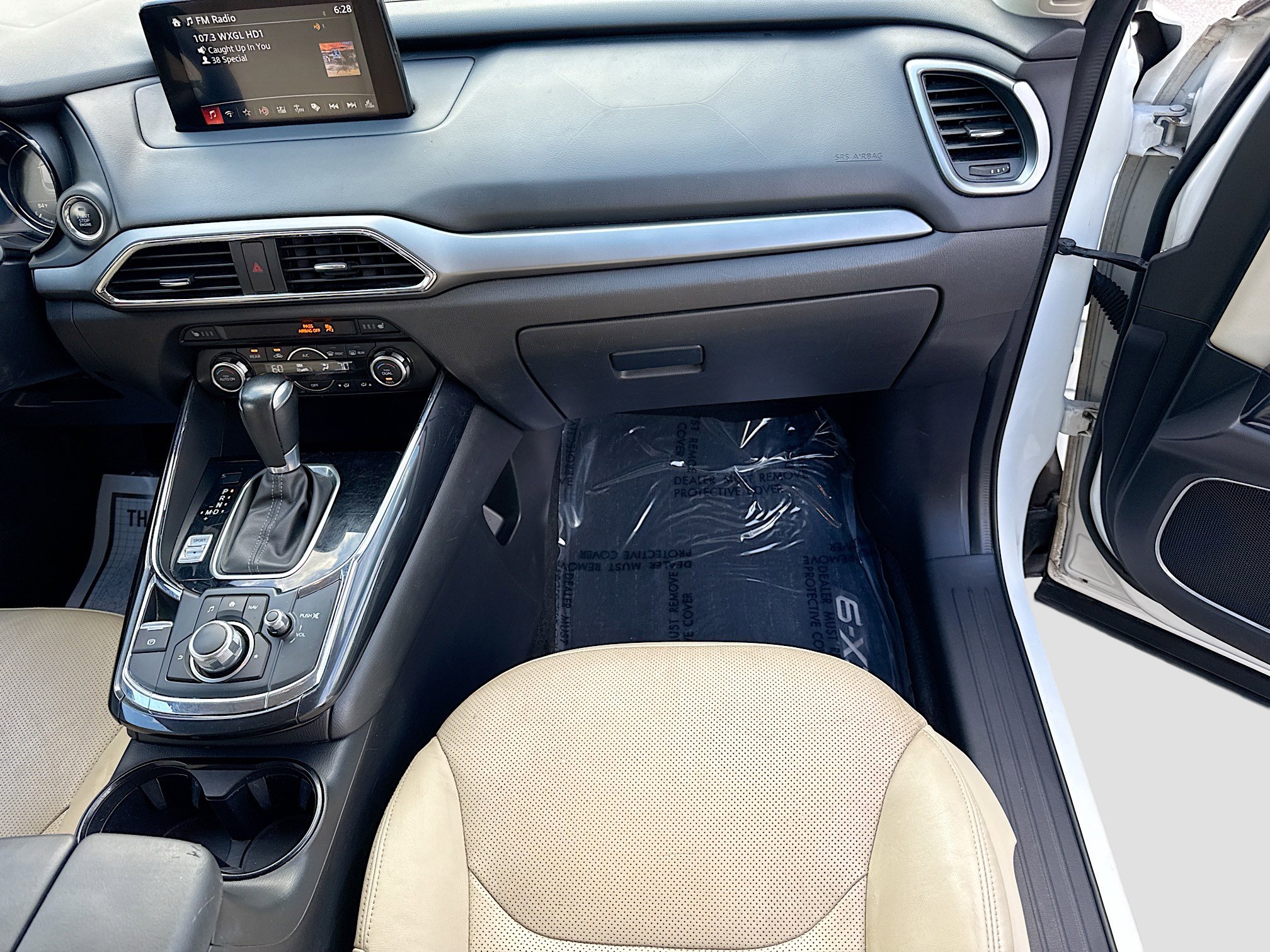 Used 2018 MAZDA CX-9 Touring w/ Touring Premium Package AWD/4WD image 17