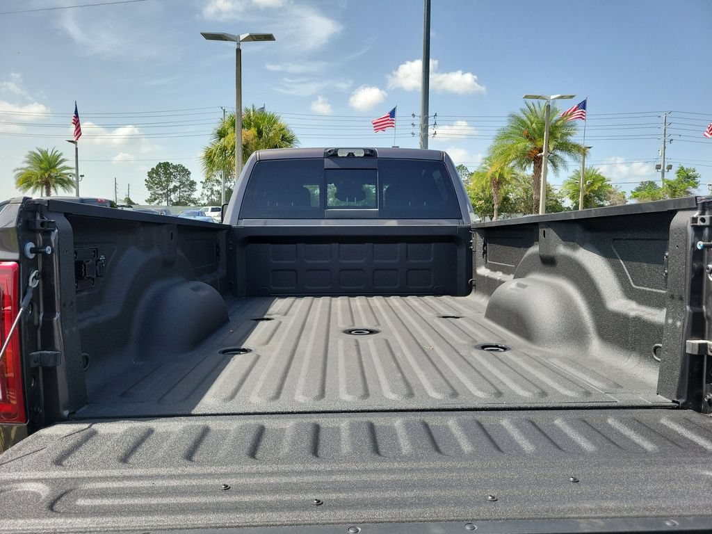 New 2026 RAM 3500 Big Horn AWD/4WD image 24