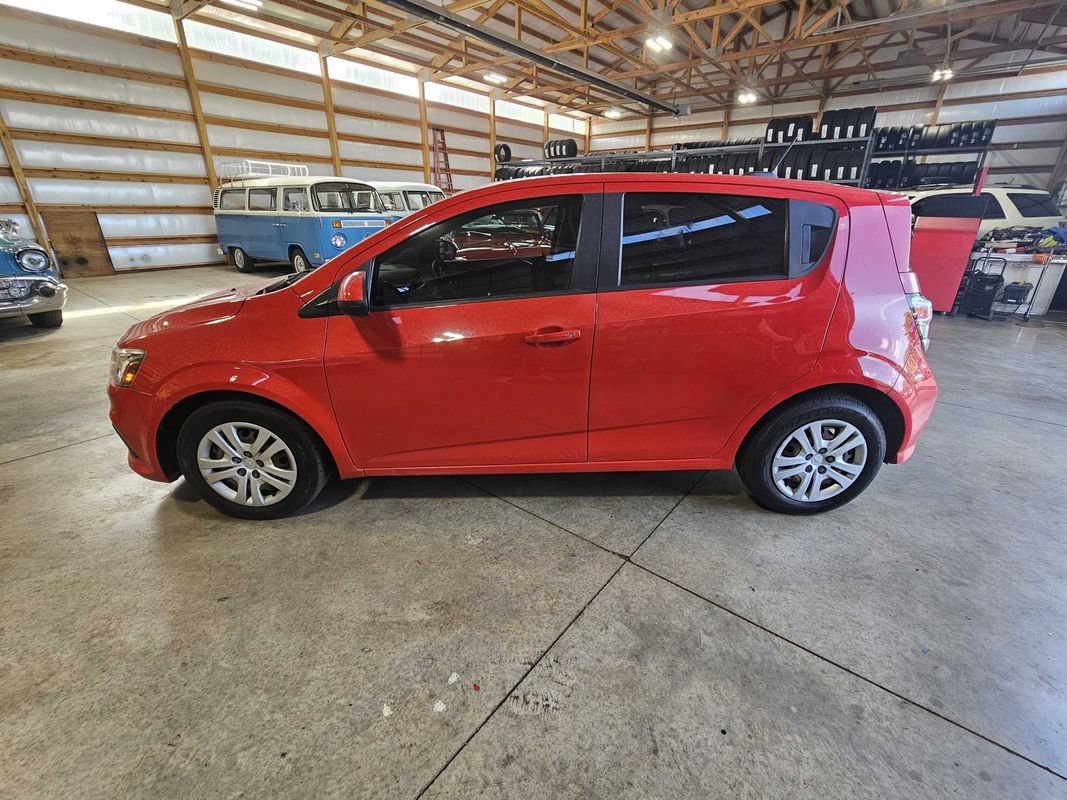 Used 2020 Chevrolet Sonic LT FWD image 5