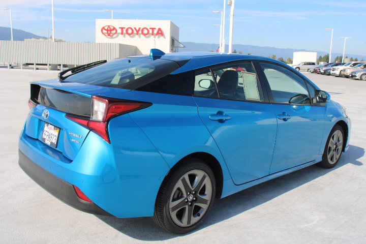 Certified 2022 Toyota Prius Limited image 3