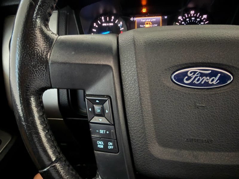 Used 2017 Ford Expedition XLT RWD image 28