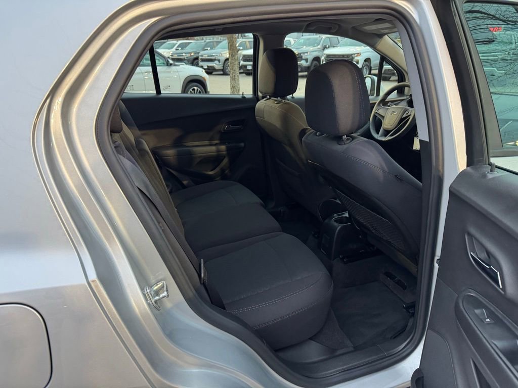 Used 2019 Chevrolet Trax LS image 21