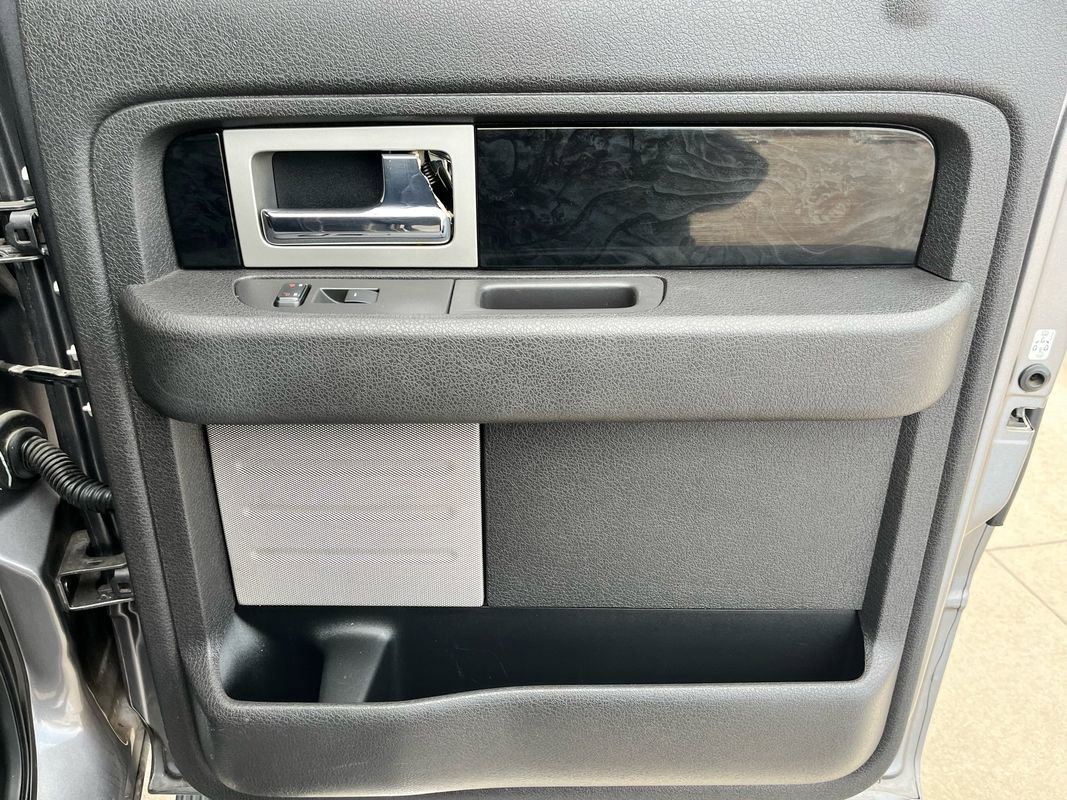 Used 2011 Ford F150 Platinum AWD/4WD image 17