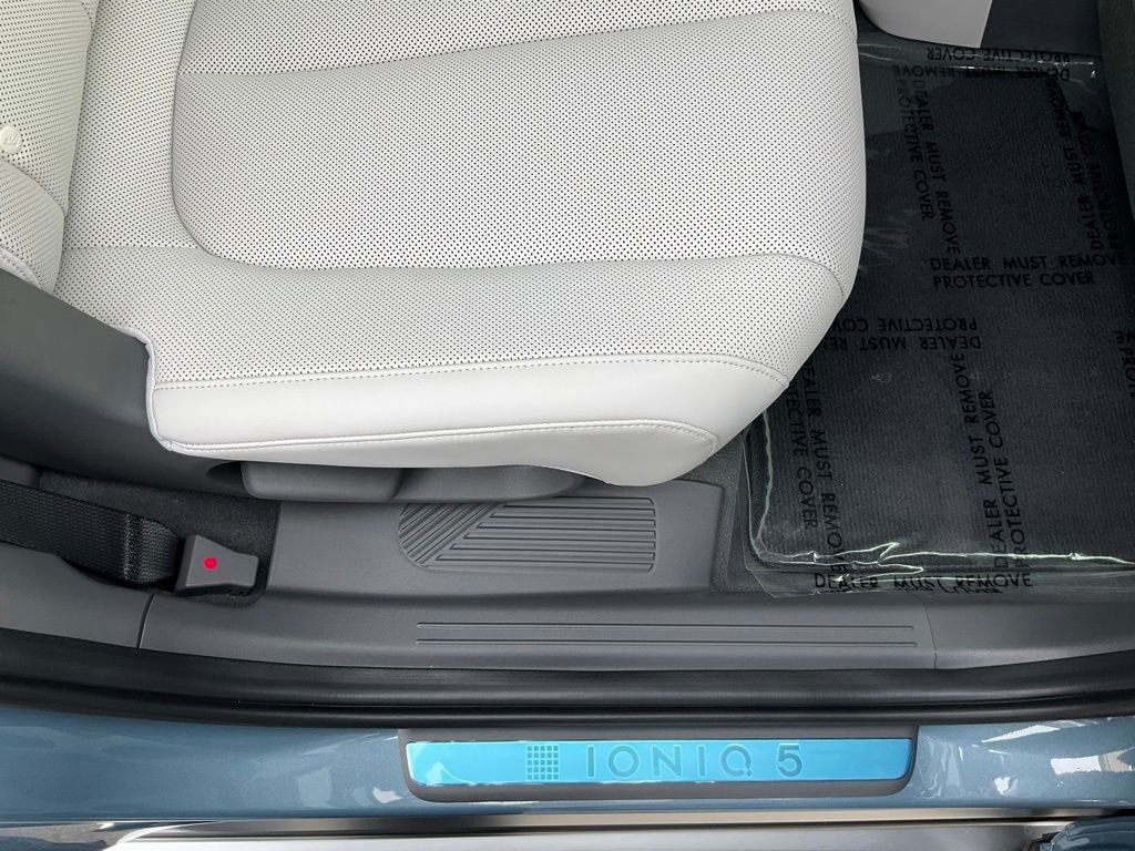 Used 2025 Hyundai Ioniq 5 Limited image 51