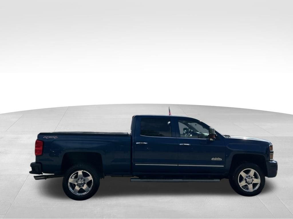 Used 2015 Chevrolet Silverado 2500 High Country w/ High Country Premium Package AWD/4WD image 7
