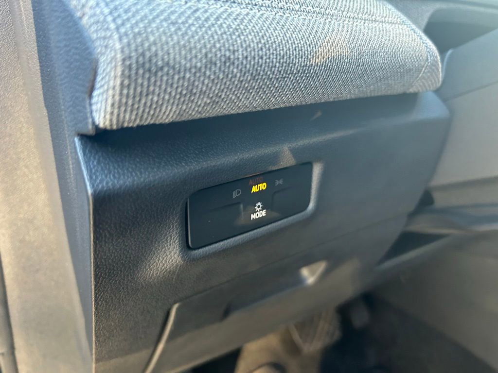 Used 2025 Volkswagen Tiguan S image 54