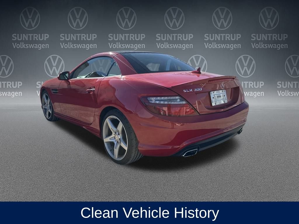 Used 2016 Mercedes-Benz SLK 300 image 3