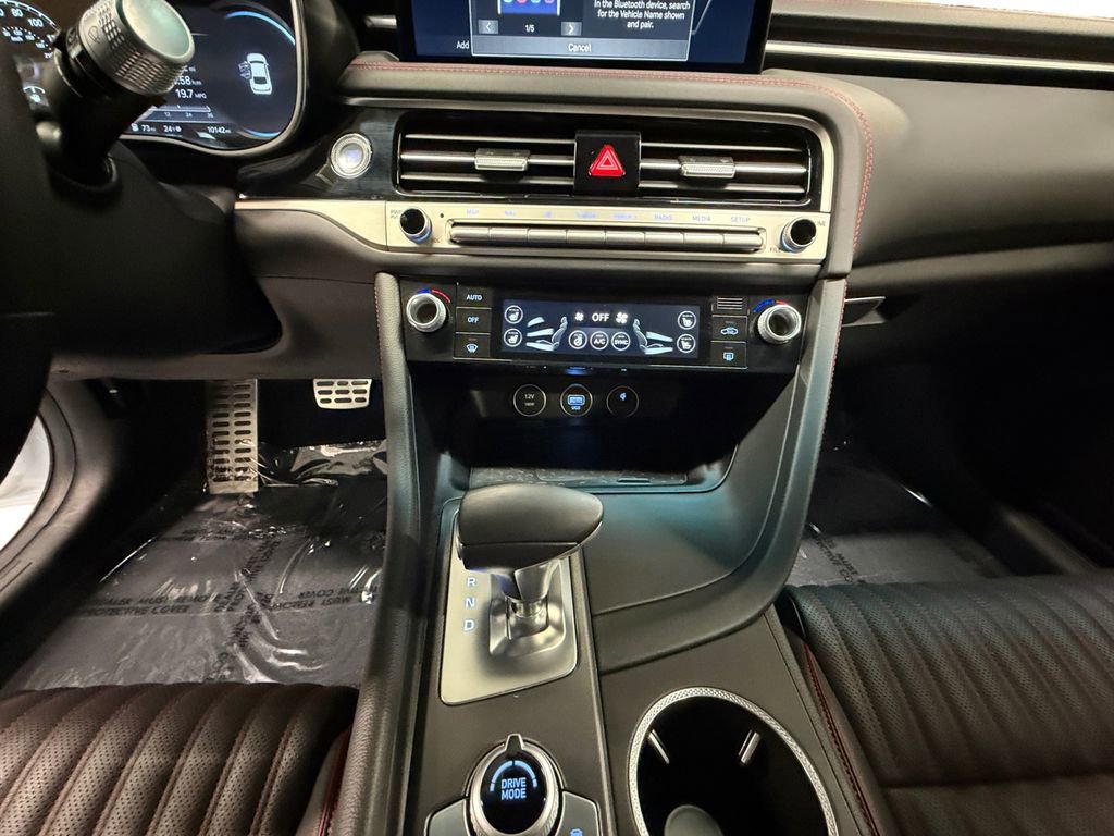 Used 2025 Genesis G70 3.3T Advanced image 11