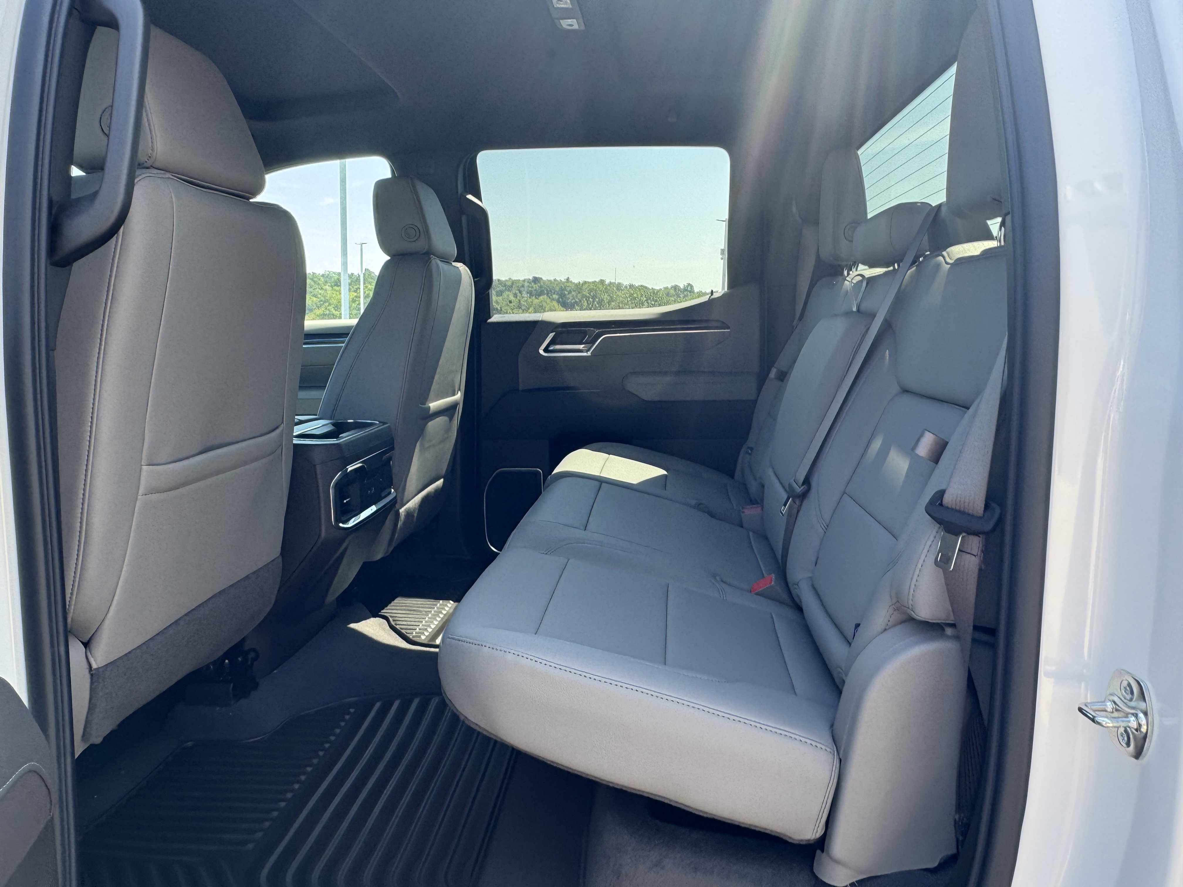 New 2026 Chevrolet Silverado 1500 LTZ w/ Z71 Off-Road Package image 7