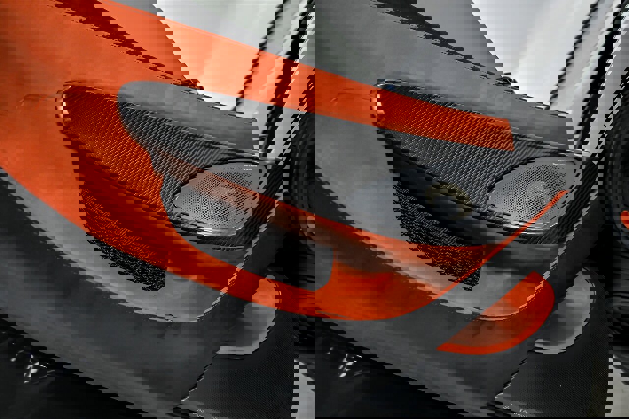 Used 2020 McLaren 600LT Spider image 25