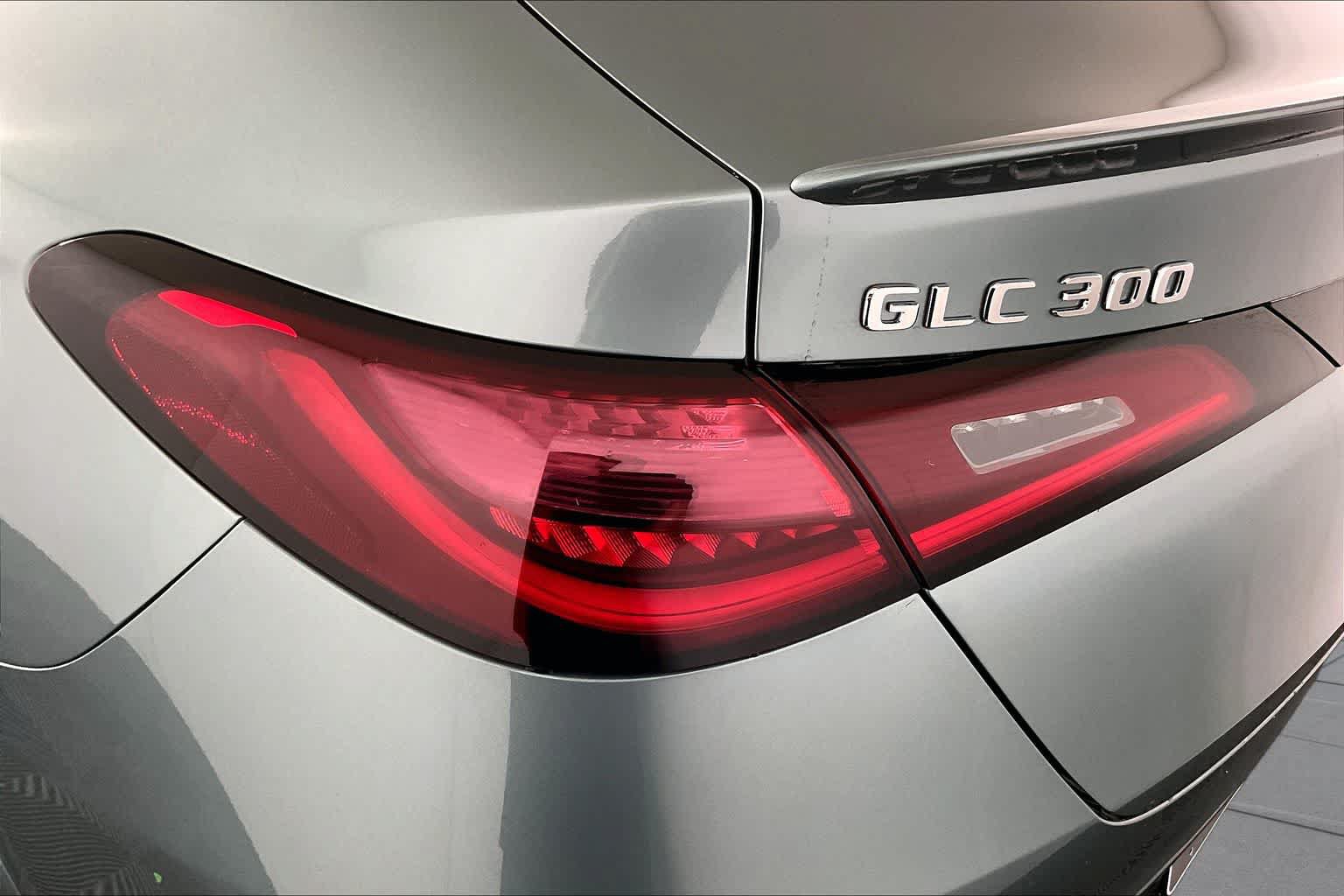 New 2025 Mercedes-Benz GLC 300 4MATIC image 6
