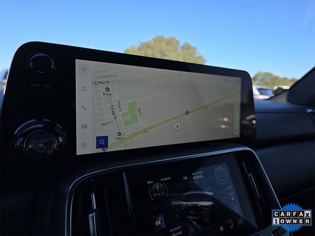 Used 2025 Lexus LX 700h Overtrail image 22