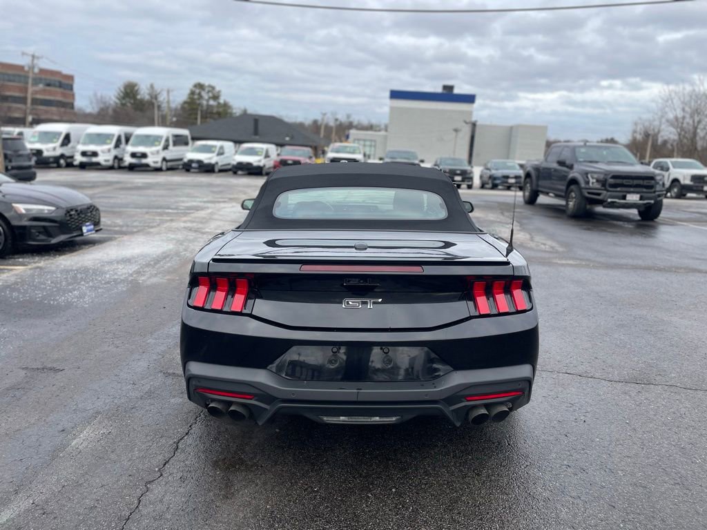 Used 2024 Ford Mustang GT Premium image 4