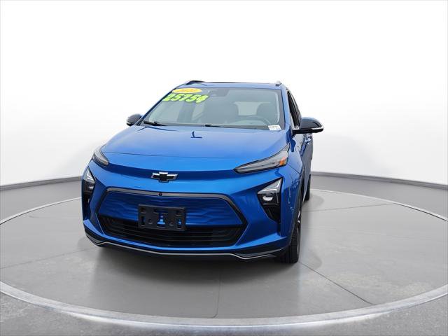 Used 2022 Chevrolet Bolt EUV Premier w/ Sun & Sound Package image 3