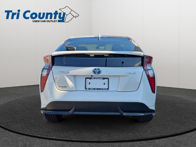 Used 2016 Toyota Prius Four Touring FWD image 6