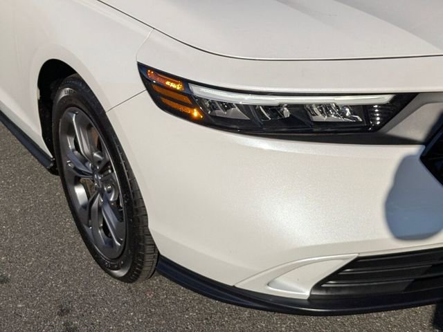 Certified 2023 Honda Accord EX image 2