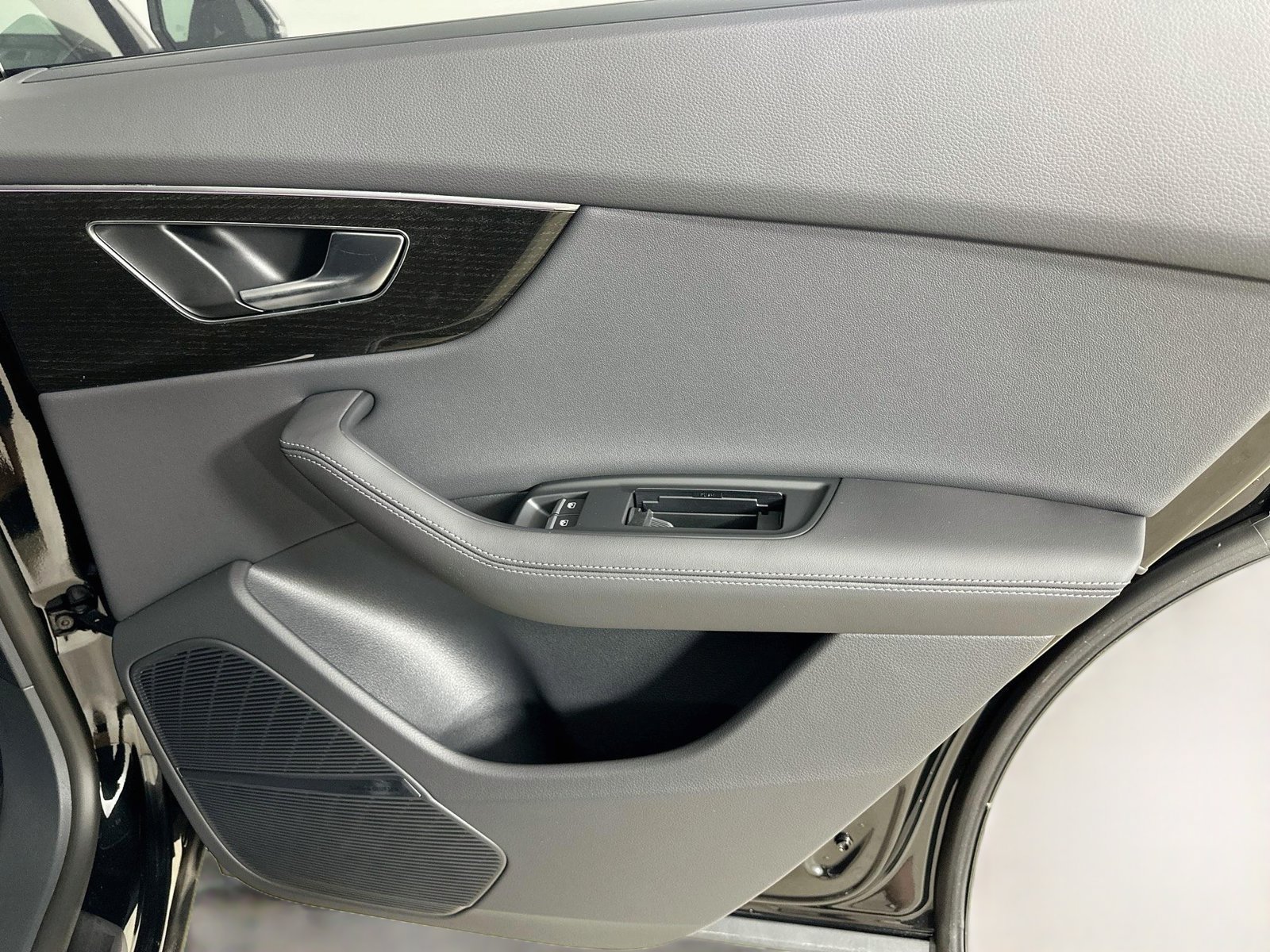 New 2027 Audi Q8 Premium Plus AWD/4WD image 41