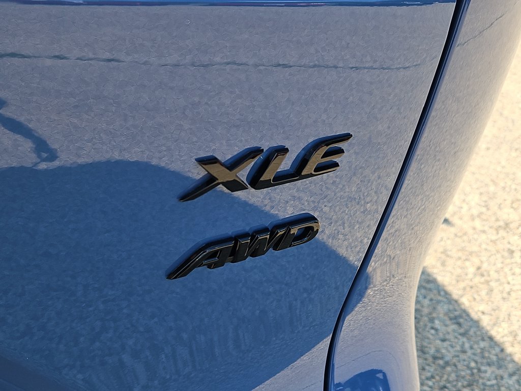 New 2026 Toyota Corolla Cross XLE AWD/4WD image 4