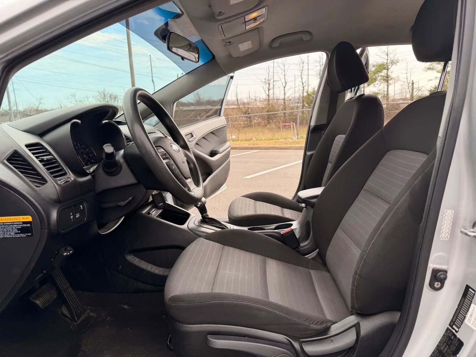 Used 2016 Kia Forte LX FWD image 13