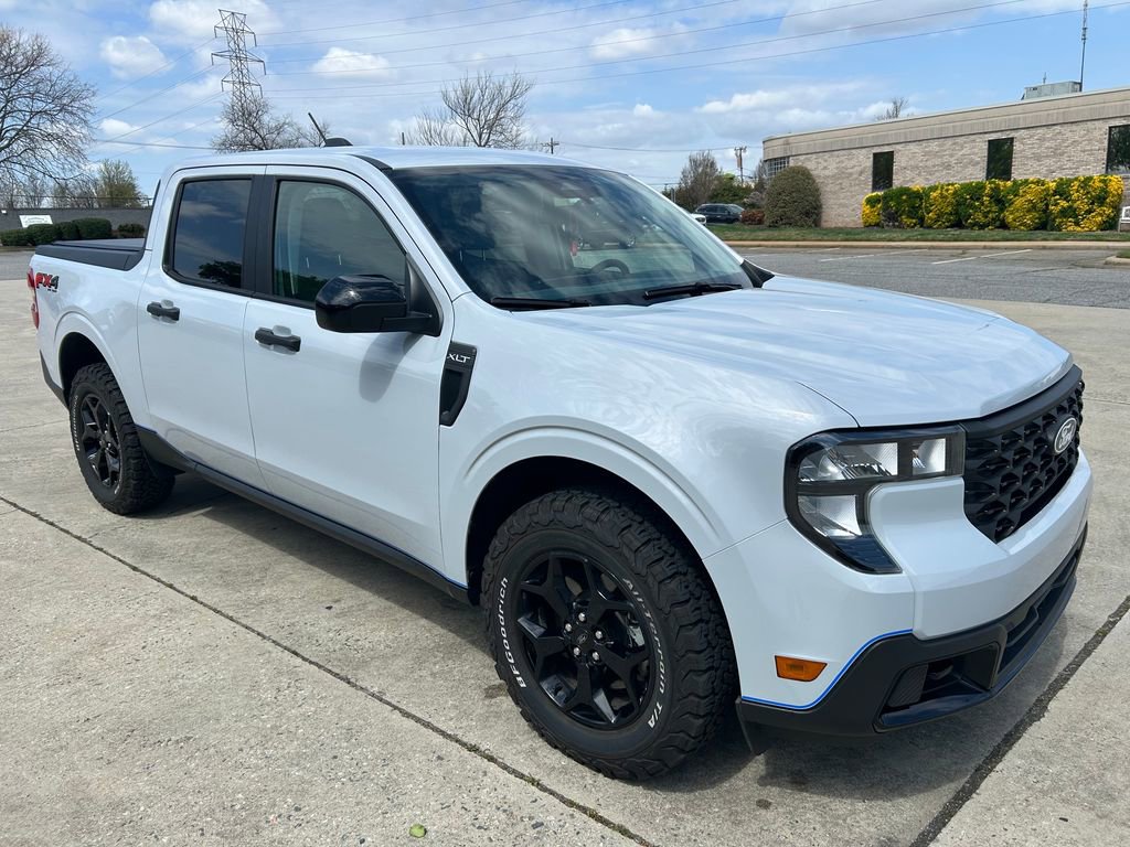 Used 2025 Ford Maverick XLT AWD/4WD image 9