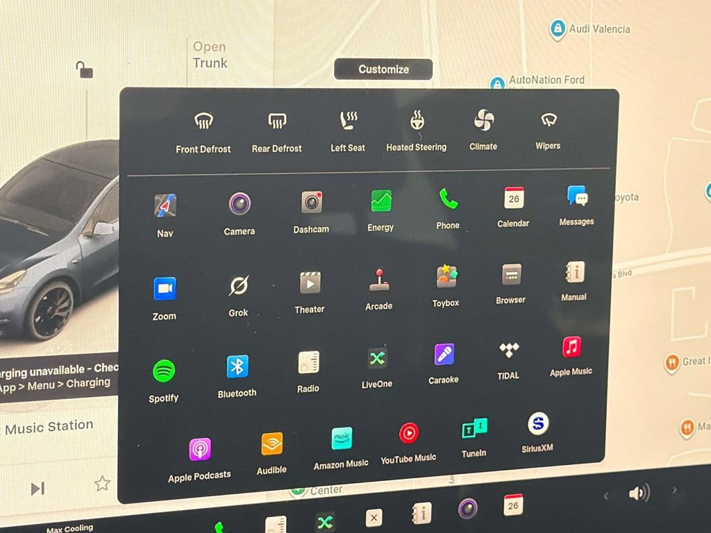 Used 2024 Tesla Model Y Performance image 22