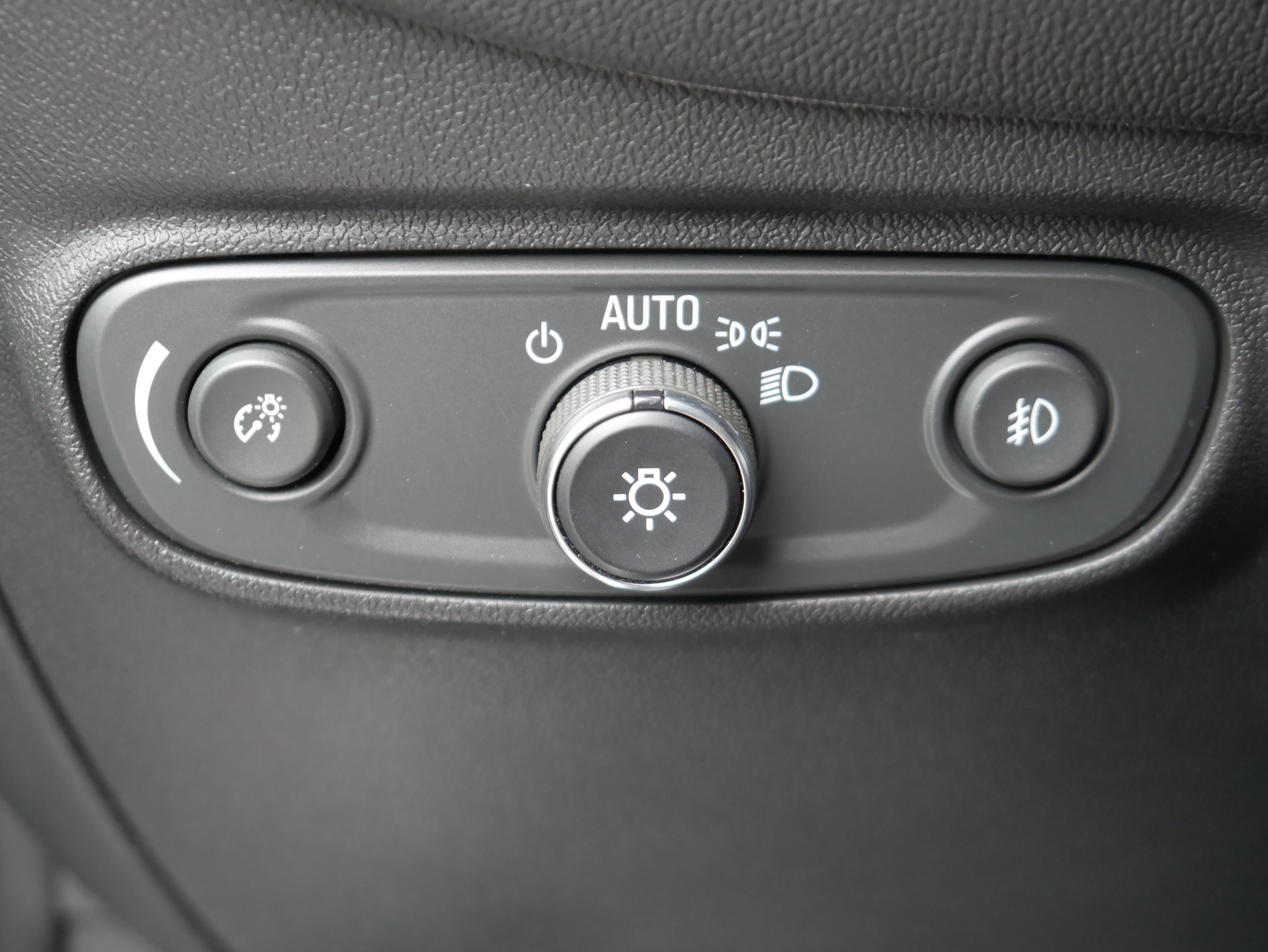 Certified 2020 Chevrolet Equinox Premier AWD/4WD image 31