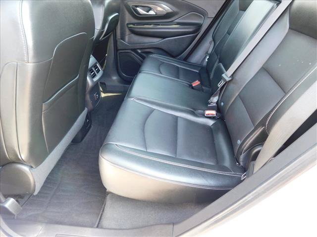 Used 2024 GMC Terrain SLT AWD/4WD image 25