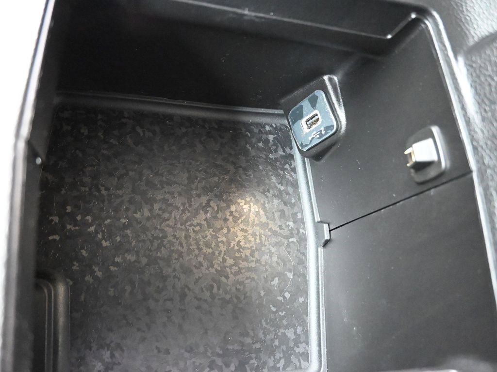 Used 2022 Jeep Wrangler Unlimited Rubicon w/ Trailer Tow Package image 41