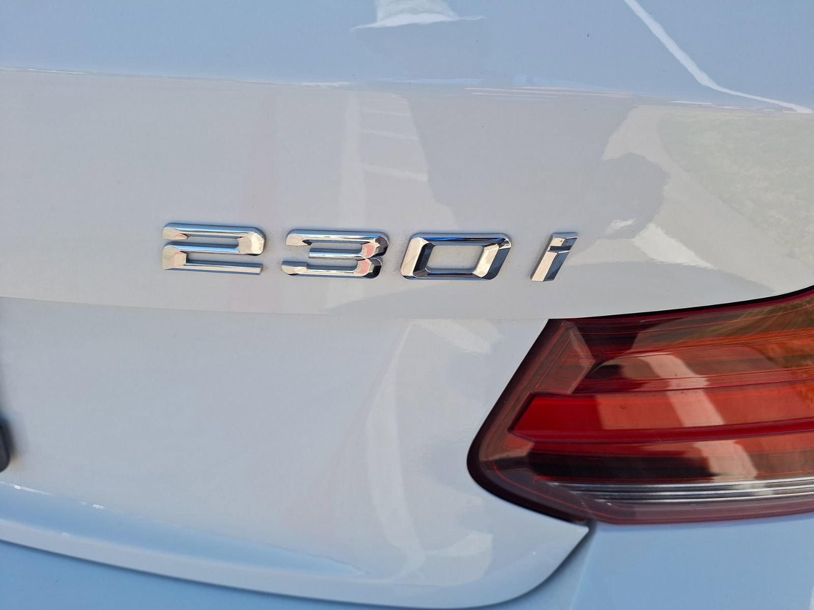 Used 2020 BMW 230i Convertible w/ Premium Package image 12