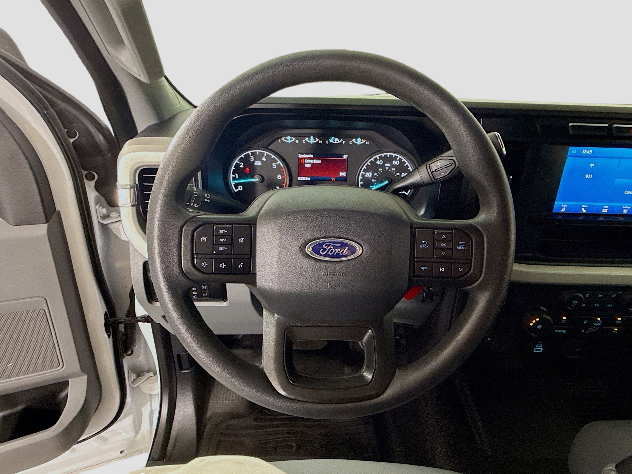 Used 2023 Ford F250 XL w/ XL Driver Assist Package AWD/4WD image 13