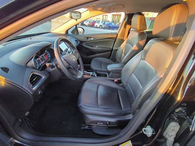 Used 2018 Chevrolet Cruze Premier image 8