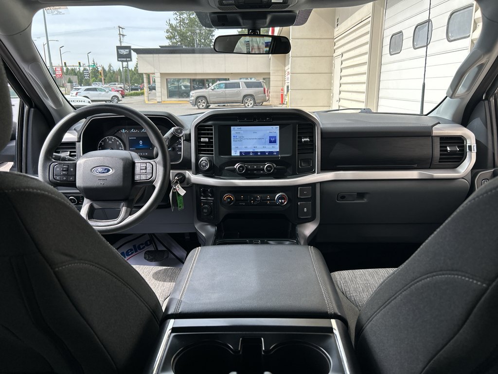 Used 2022 Ford F150 XLT w/ Trailer Tow Package AWD/4WD image 16