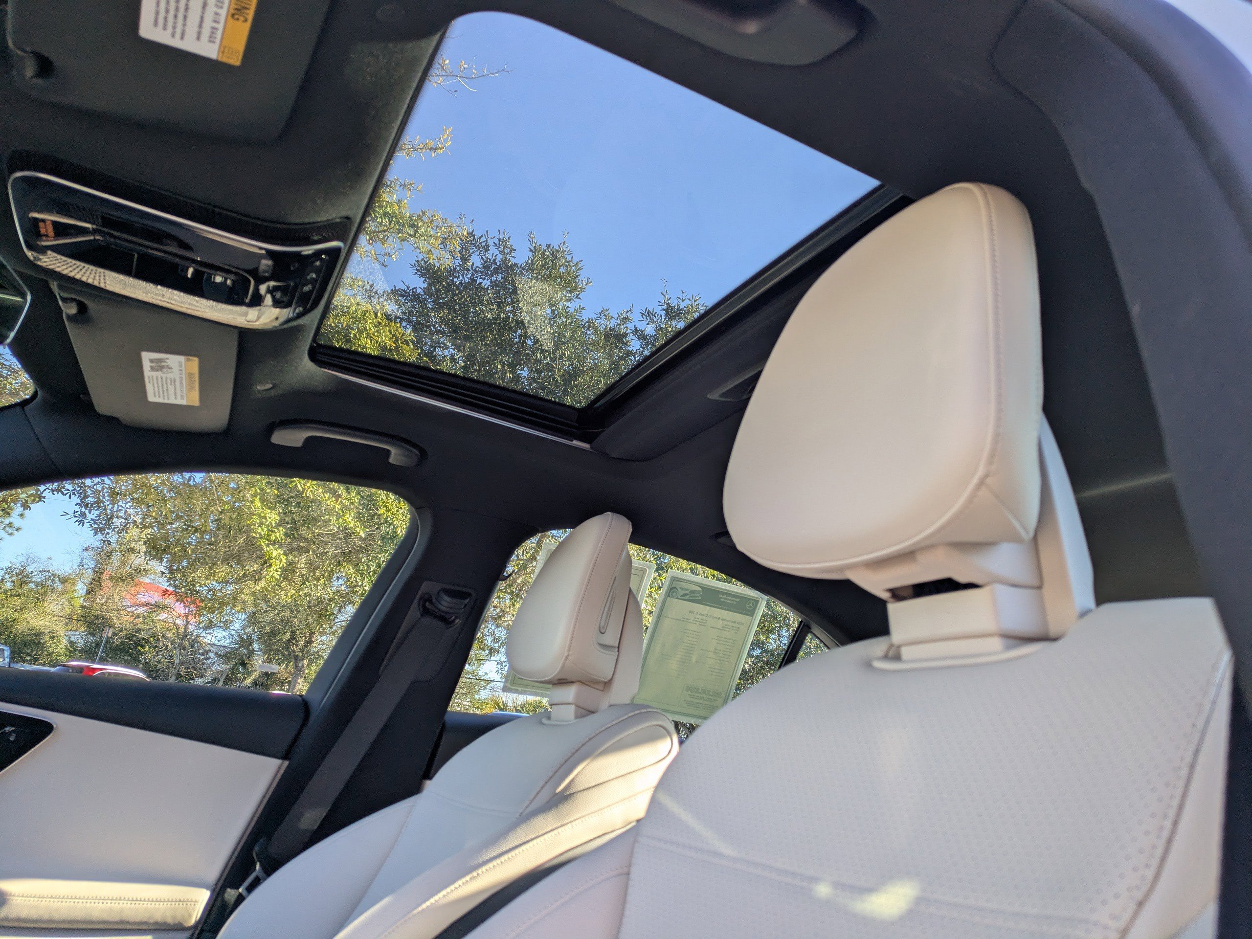 Used 2024 Mercedes-Benz C 300 Sedan image 11