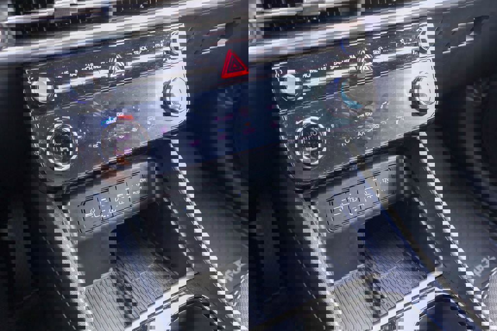 Used 2025 Hyundai Santa Cruz XRT image 16