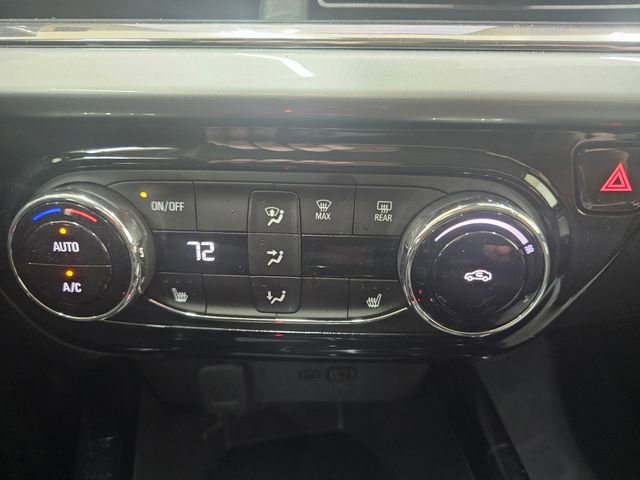 Used 2025 Chevrolet Trax LT w/ LT Convenience Package FWD image 8