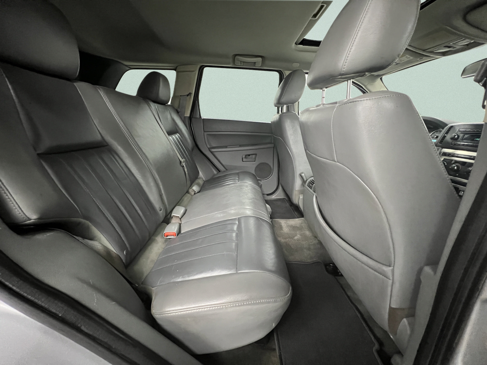 Used 2007 Jeep Grand Cherokee Laredo AWD/4WD image 34
