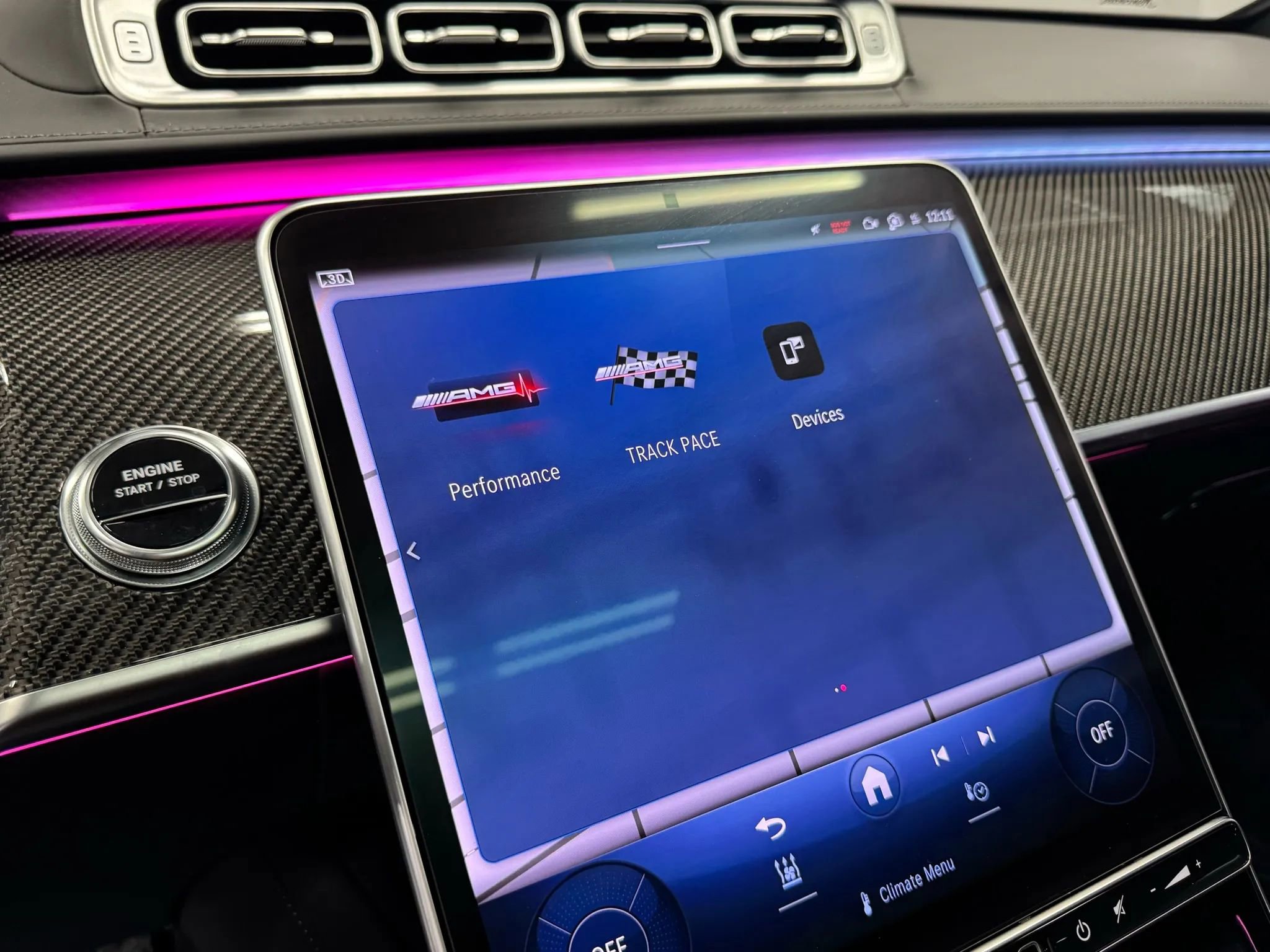 Used 2024 Mercedes-Benz S 63 AMG S w/ Carbon Fiber Exterior Package image 42