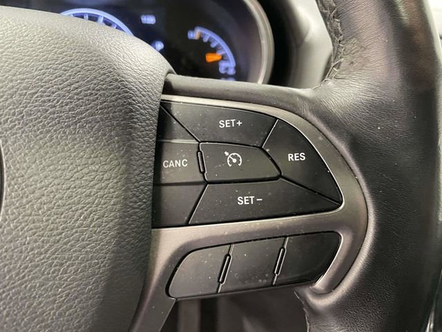 Used 2019 Jeep Grand Cherokee Overland image 15
