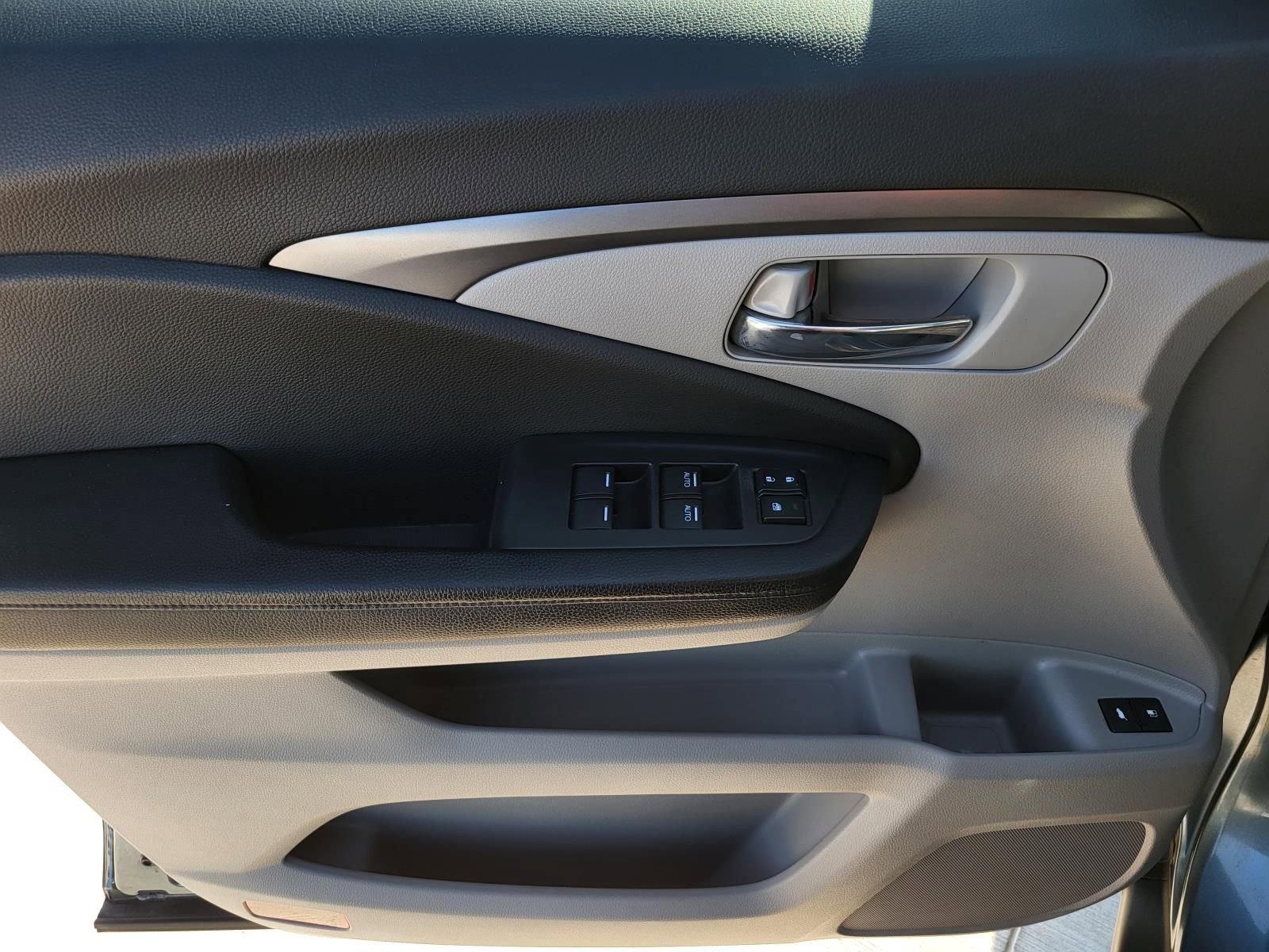 Used 2016 Honda Pilot EX-L image 15