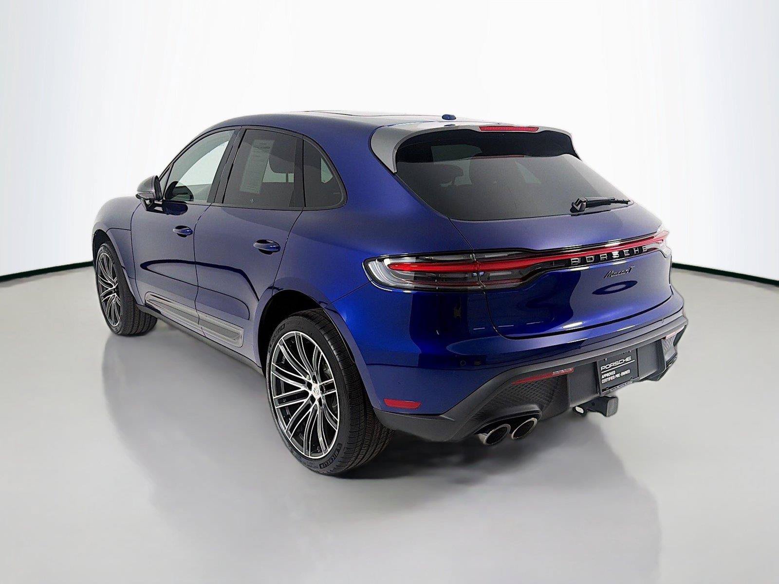 Certified 2026 Porsche Macan Turbo AWD/4WD image 3