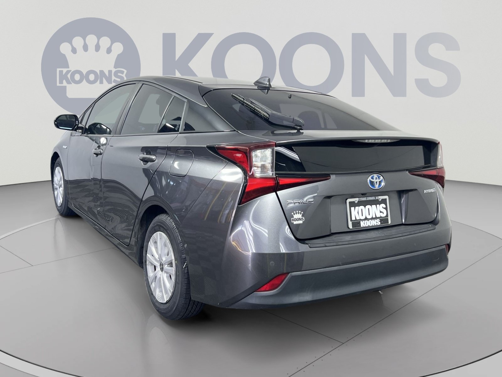 Used 2021 Toyota Prius LE w/ Carpet Mat Package (TMS) FWD image 4