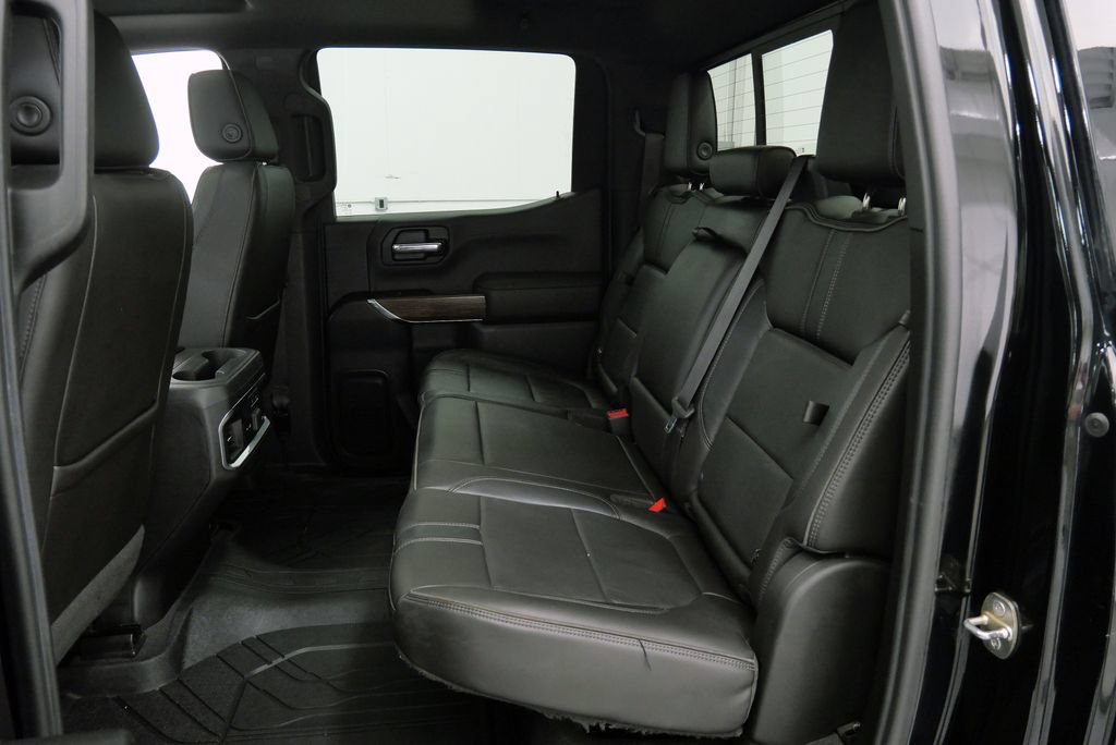 Used 2019 Chevrolet Silverado 1500 High Country w/ Technology Package AWD/4WD image 20