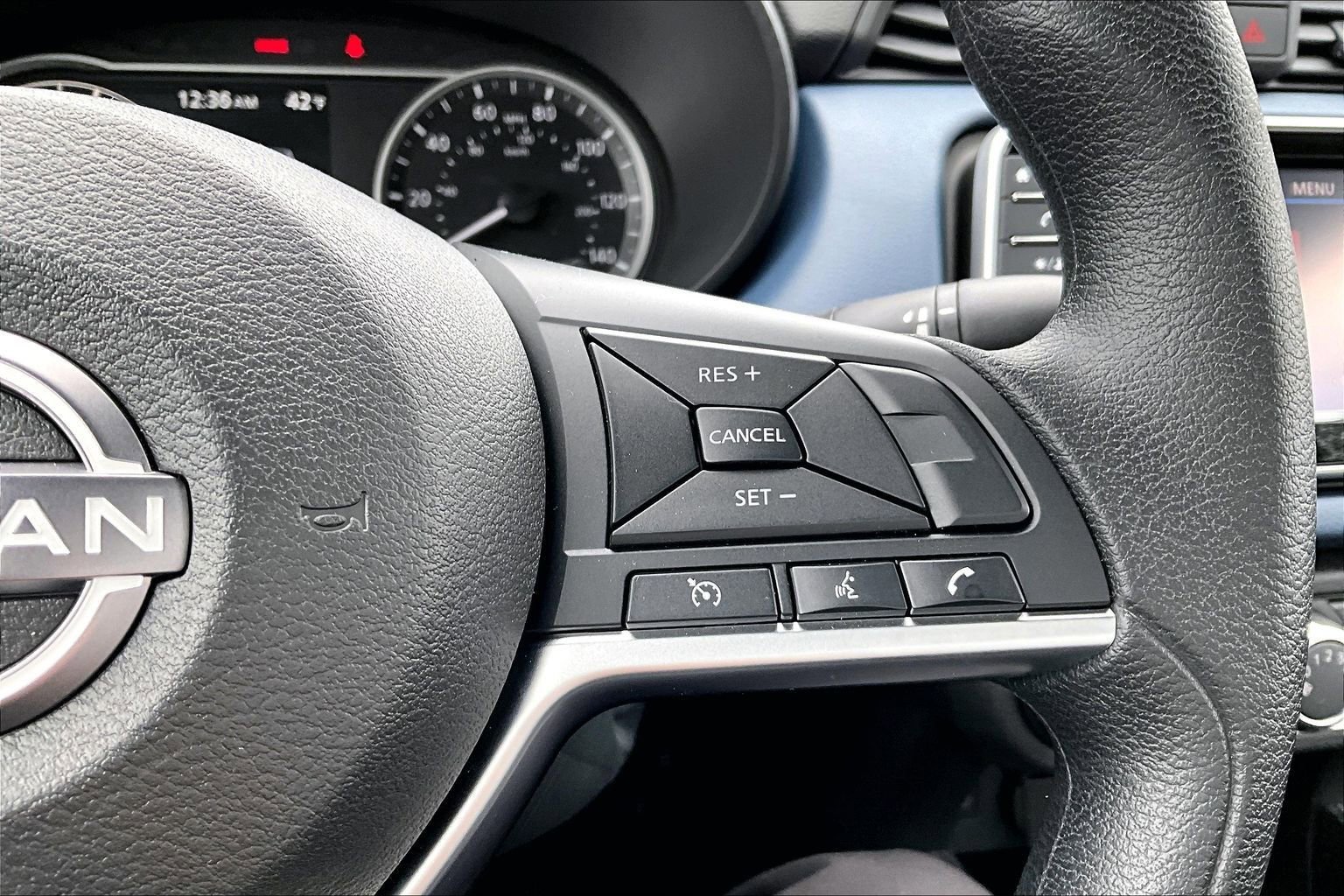Used 2025 Nissan Versa SV w/ Trunk Package image 4