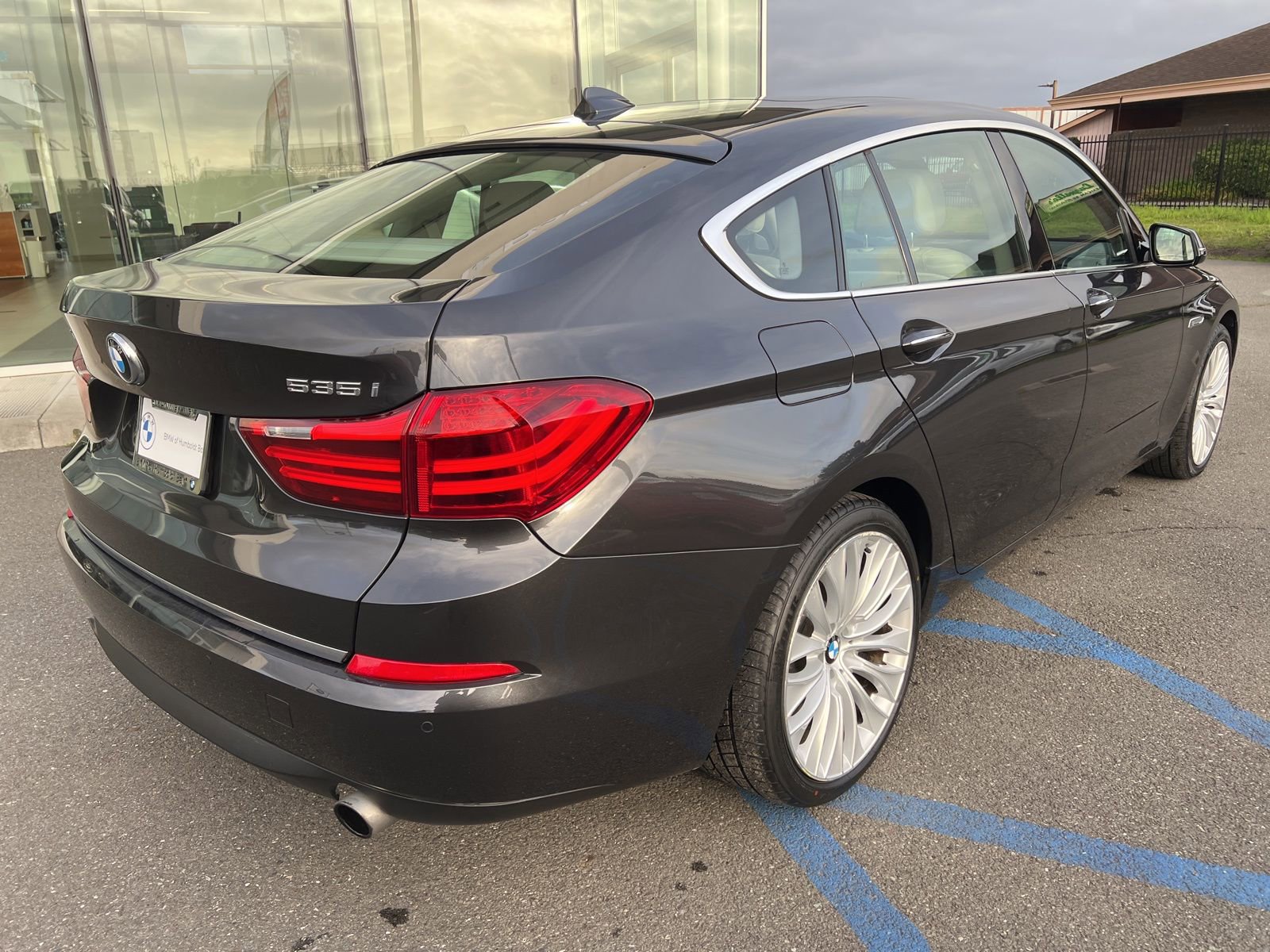 Used 2015 BMW 535i Gran Turismo image 4