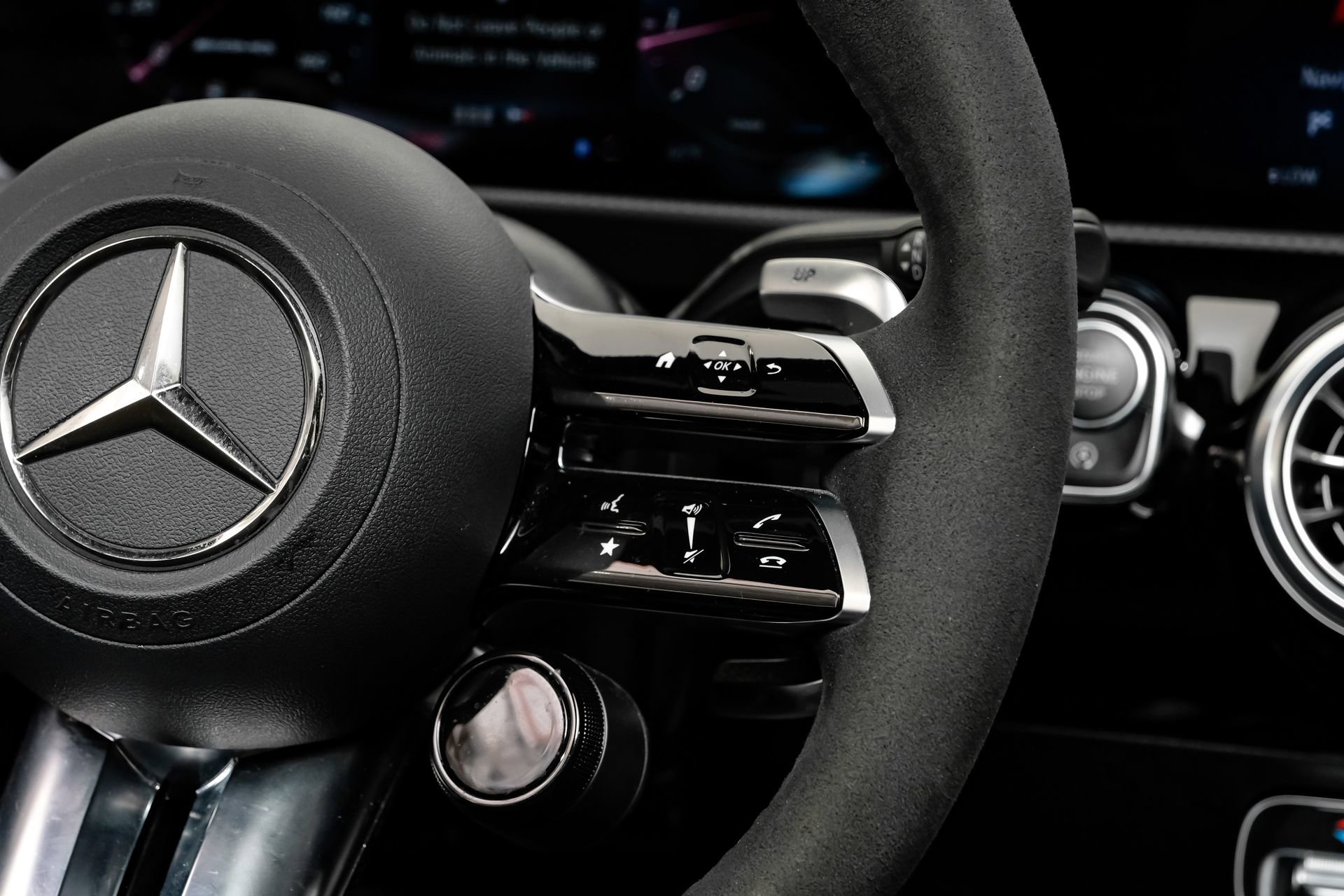 Used 2024 Mercedes-Benz CLA 35 AMG 4MATIC image 22