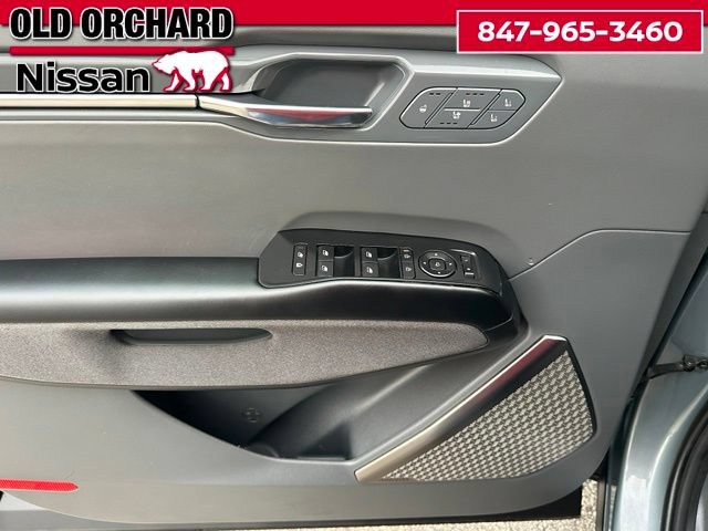 Used 2024 Kia EV9 Land AWD/4WD image 10