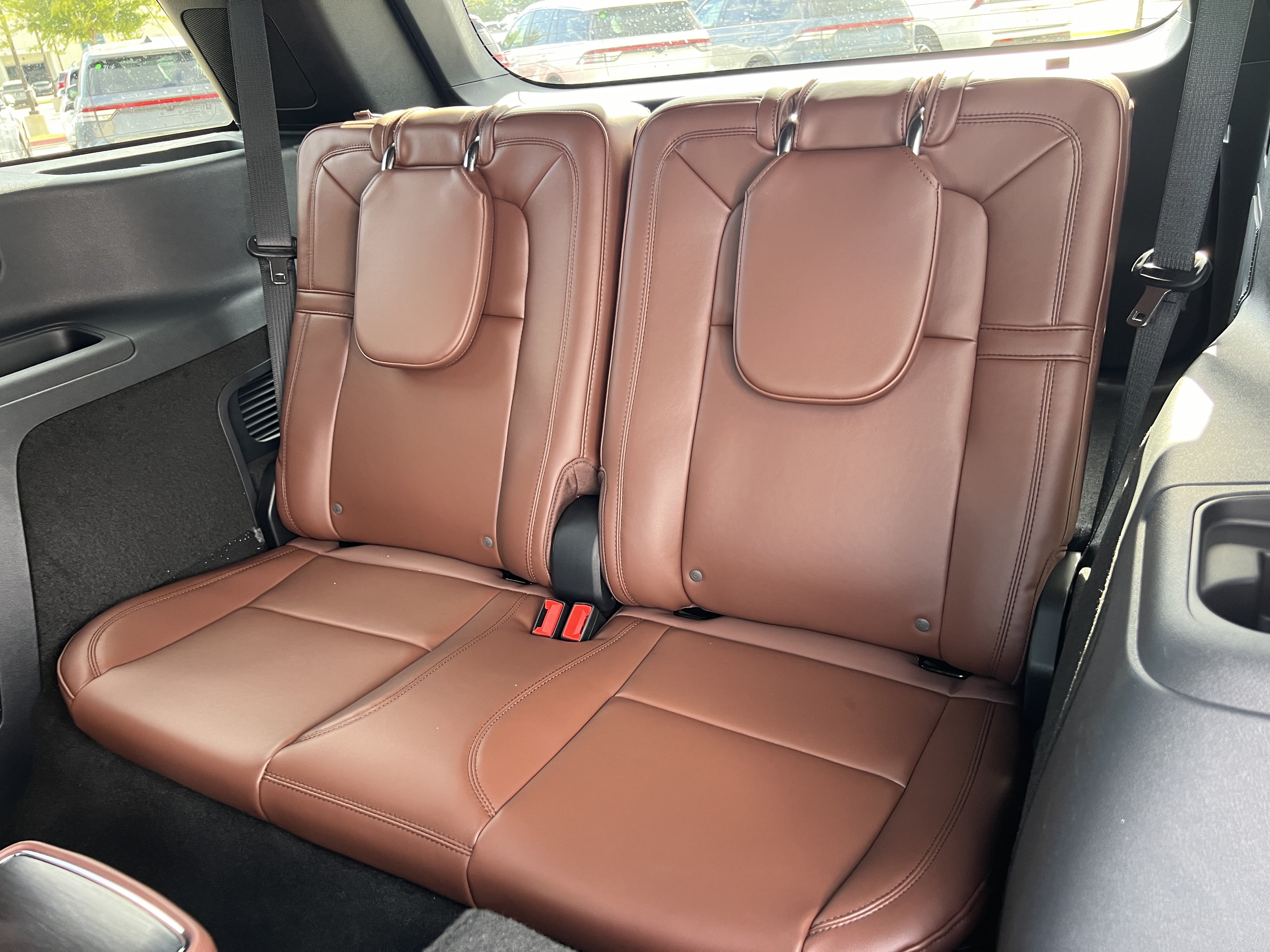New 2027 Lincoln Aviator Reserve w/ Luxury Package RWD image 26