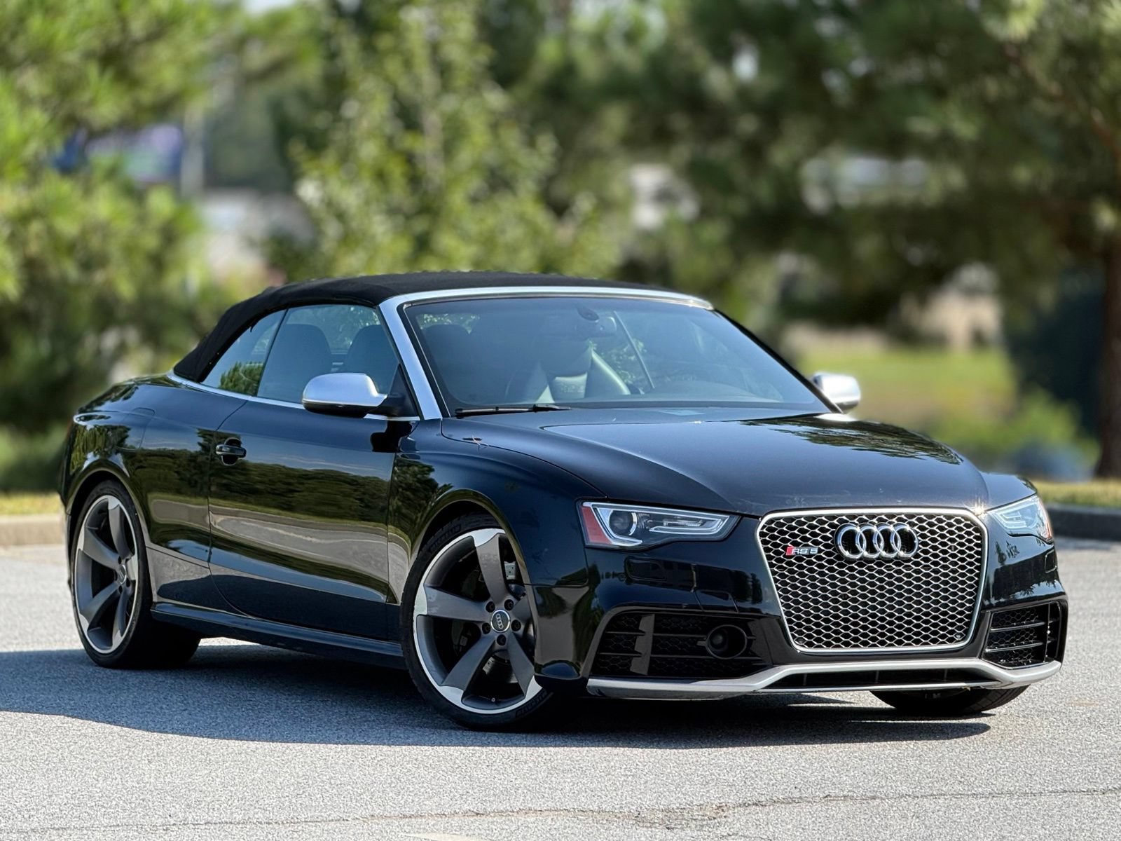 Used 2013 Audi RS 5 Cabriolet w/ Audi MMI Navigation Plus Pkg AWD/4WD image 13
