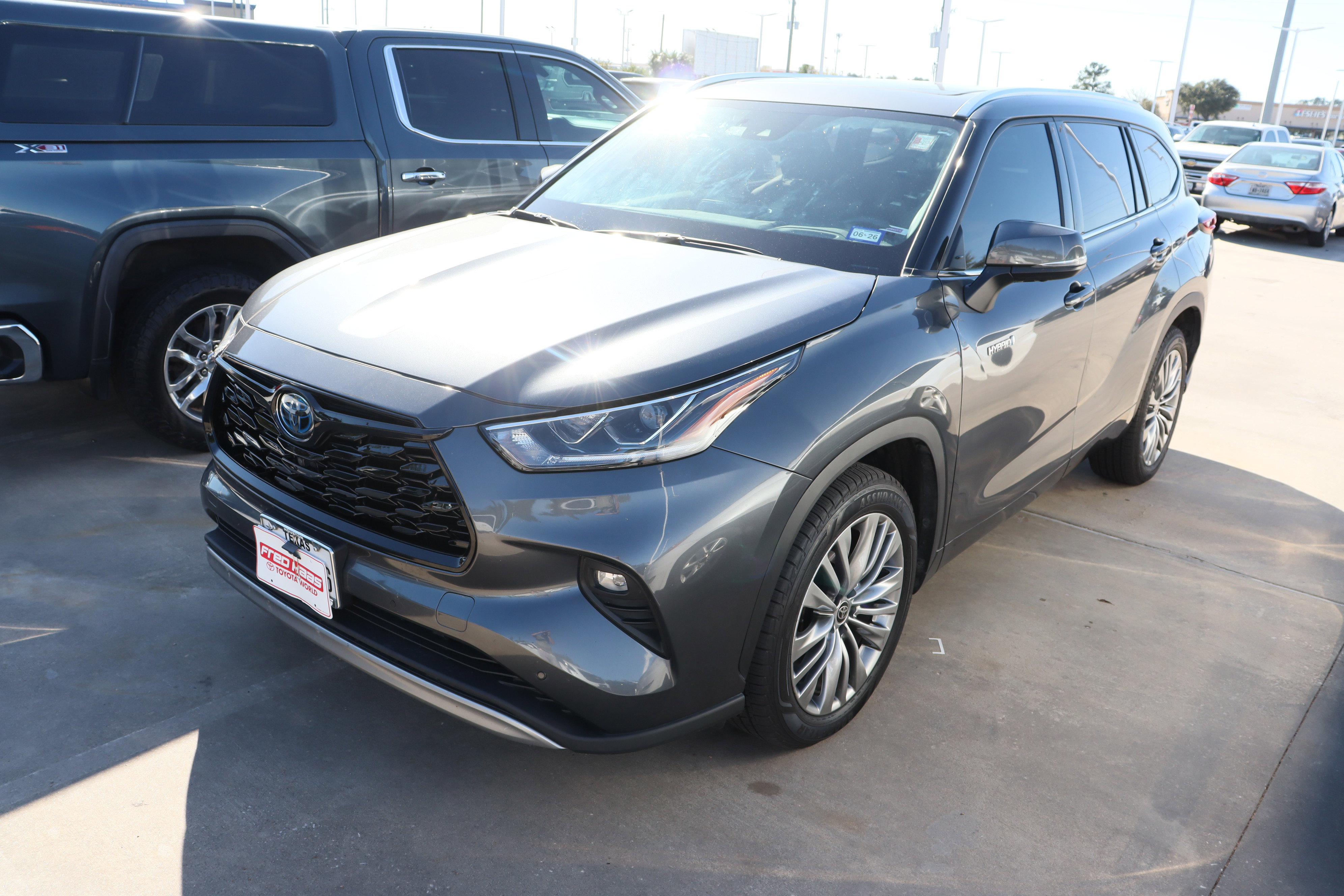 Used 2020 Toyota Highlander Limited Platinum image 5