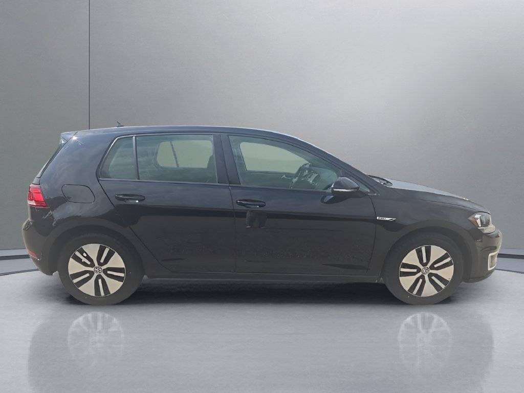 Used 2018 Volkswagen e-Golf SEL FWD image 8